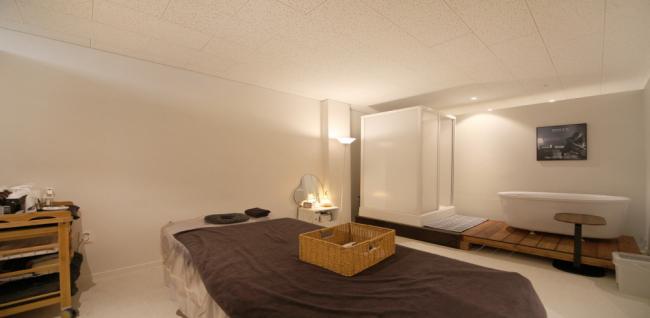 더바디온 (수영역)