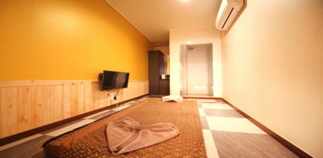 타이타이 (목포)