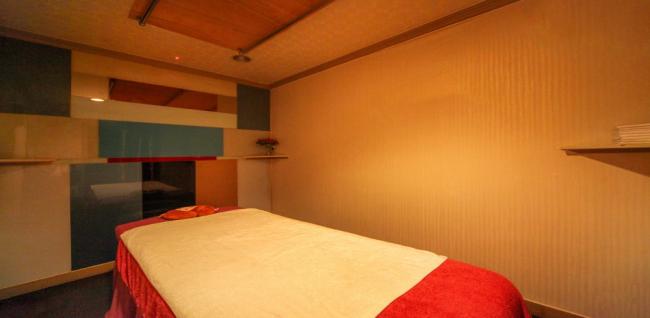 호마사지 (냉정역)