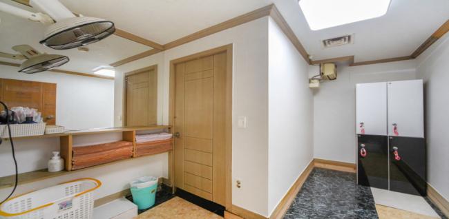 호마사지 (냉정역)