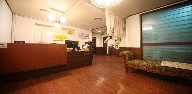 헤라왁싱테라피 (라페스타)