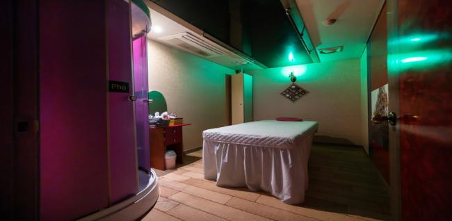 왓포타이 (신중동역)