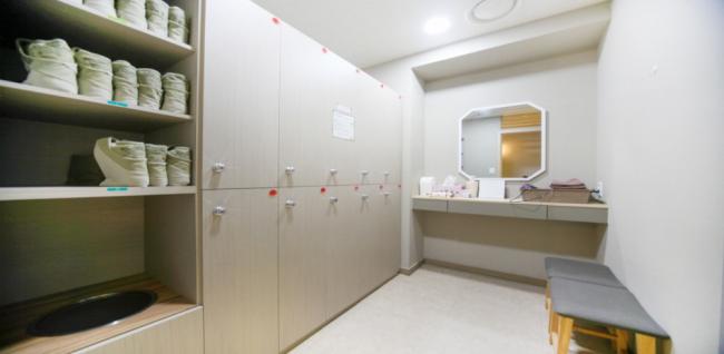 더풋샵 (신사역)