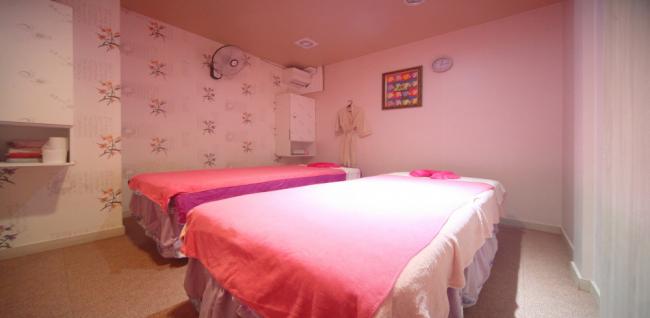 황궁전통아로마 (동화)