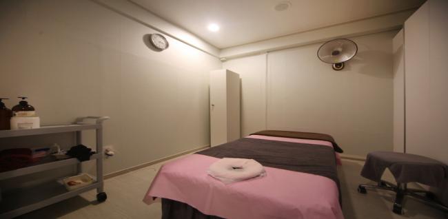 뷰티플러스 바디케어 (학동역)