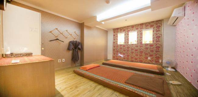 아로마앤타이 (동백역)