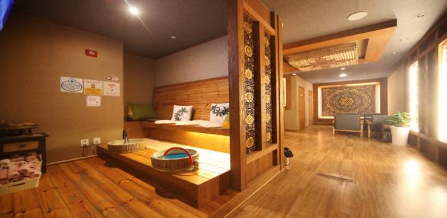 로얄수타이 (구래역)