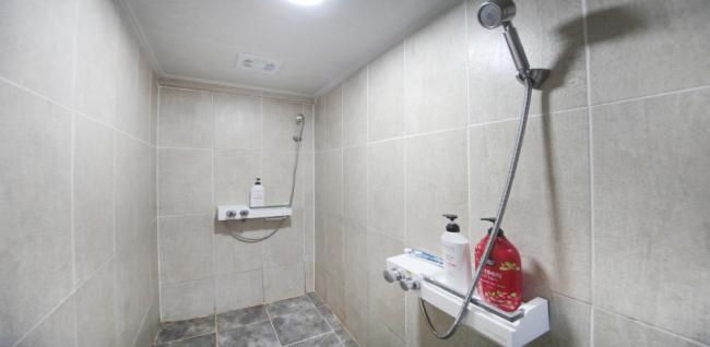 청타이 (수영역)