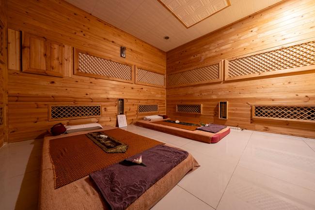 두정동 욜로정통타이