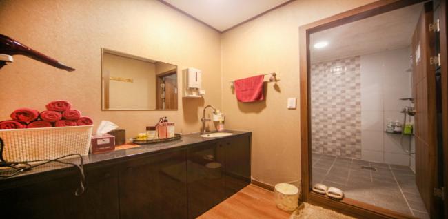 힐링더타이 (완정역)