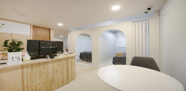  허브아로마 (압구정역) 마사지샵 사진 1